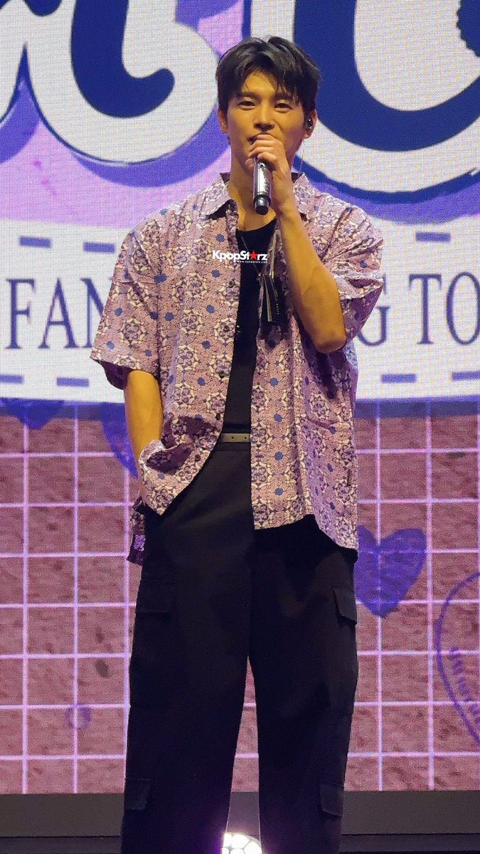 초코 tweet media