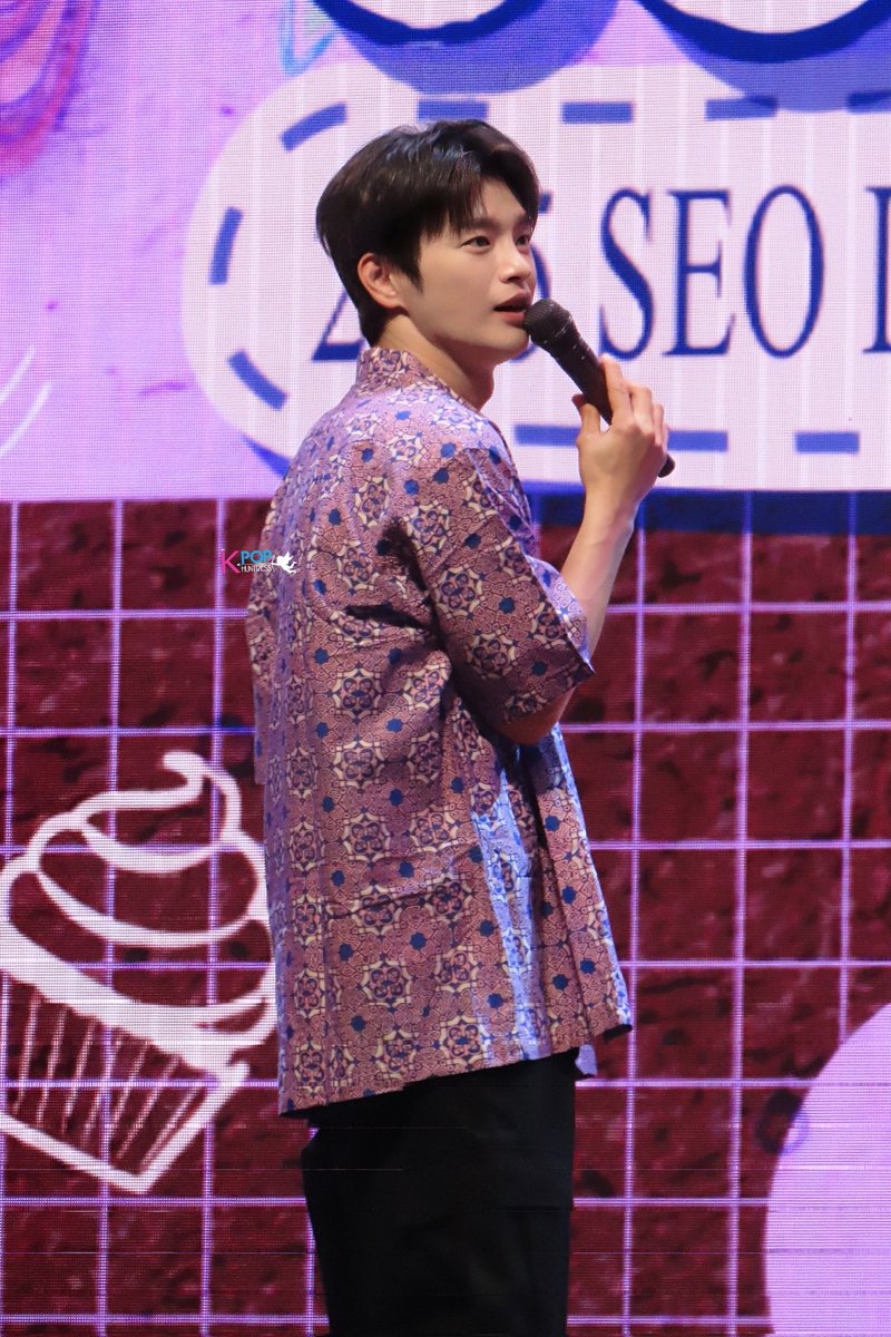 초코 tweet media