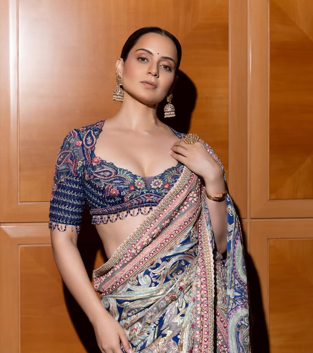 CircleBollywood's tweet image. All that glitters are gold 🪙 🪙 

#kanganaranaut