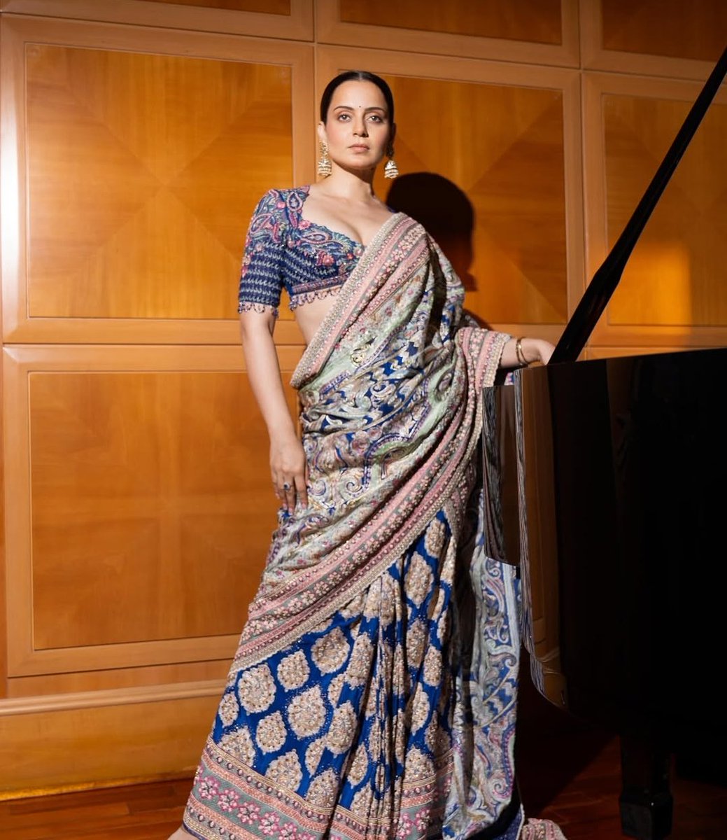 CircleBollywood's tweet image. All that glitters are gold 🪙 🪙 

#kanganaranaut
