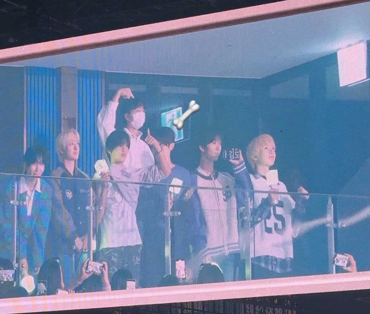 Boneee29's tweet image. 251011

#JOHNNY
#쟈니