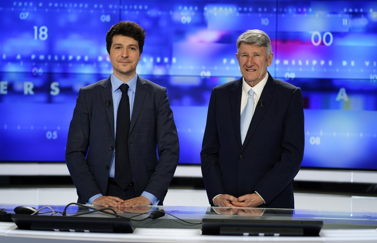 PhdeVilliers's tweet image. 3 records battus hier soir :
📈 1er record – l’audience : 1 100 000 téléspectateurs en moyenne.
📈 2e record – le pic d’audience : 1 250 000 téléspectateurs.
📈 3e record – la part d’audience : 7,4 %.
Merci !
🔗 (Re)voir l'émission : youtu.be/fKHzev0_M8Q
#FADV…