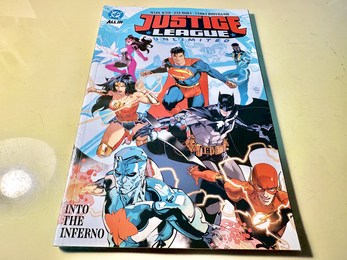 ジャスティスリーグ ポスター 【リー・ベルメホ サイン入り】 ジャスティスリーグ ポスター 【リー・ベルメホ サイン入り