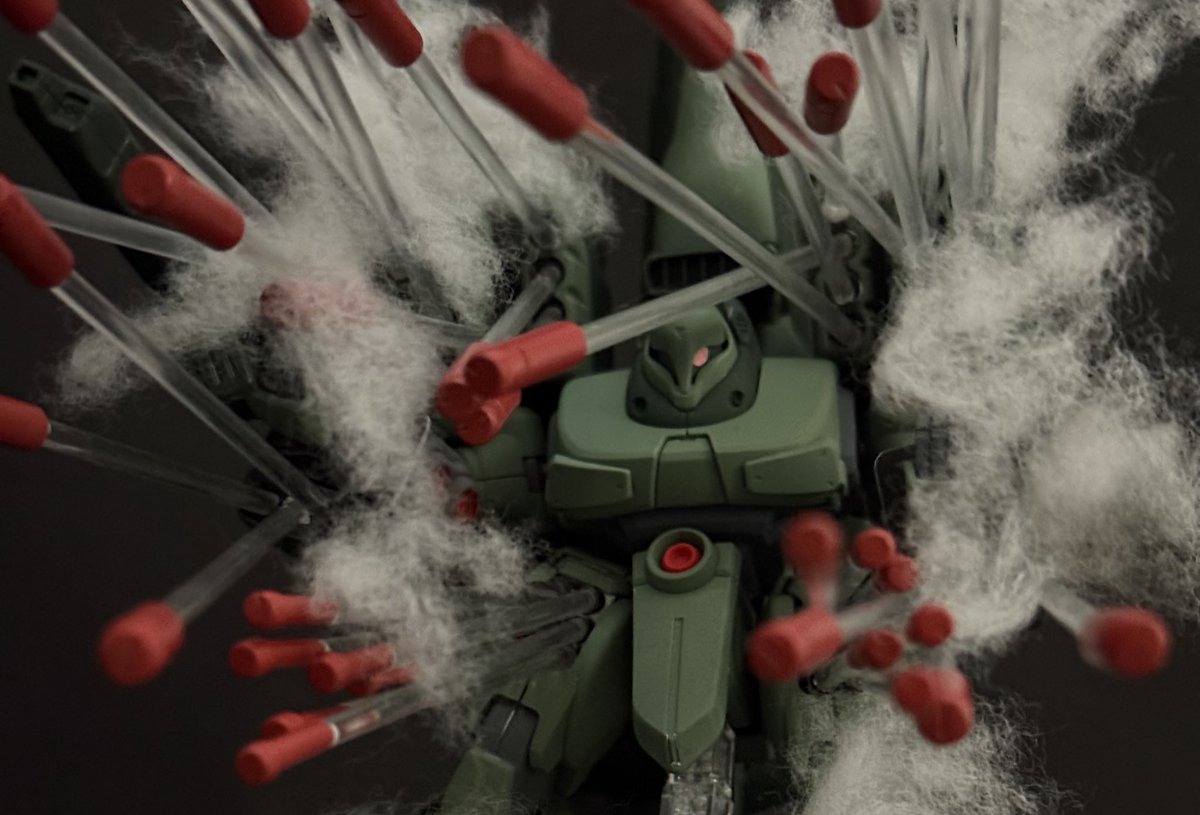 emeitch_gunpla's tweet image. GBWCの一次予選の結果が出たようです!
私は不参加ですが次女が昨年に引き続き参戦も無念の1次予選敗退となりましまた🥲
HG ユニコーン ズサを使ったミサイル一斉発射の豪快な作品となってますので、ぜひ皆さんにここで見てもらって、供養させて下さい! #ガンプラ #GBWC #GBWC13th