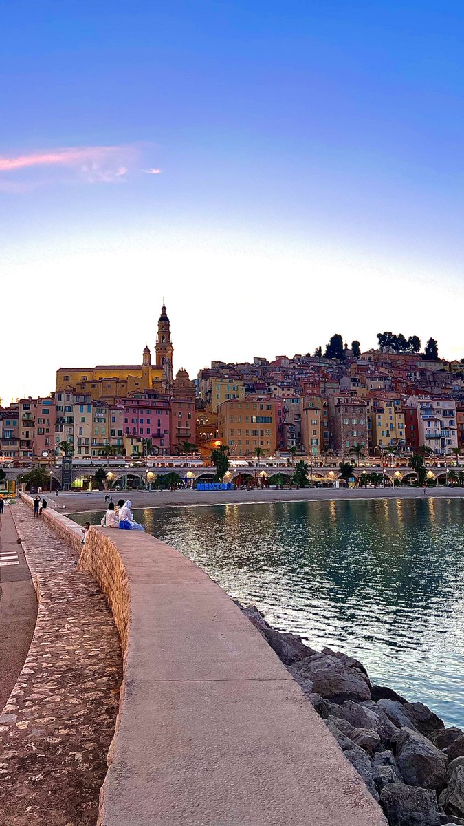 3assal___'s tweet image. J’ai visité Menton 😍
