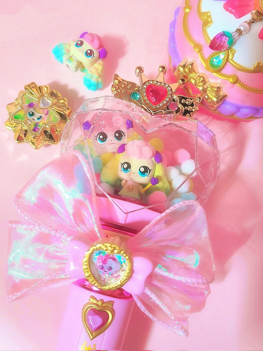 티니핑 하트라이트
최애핑으로 커스텀 할 수 있는게 좋아용