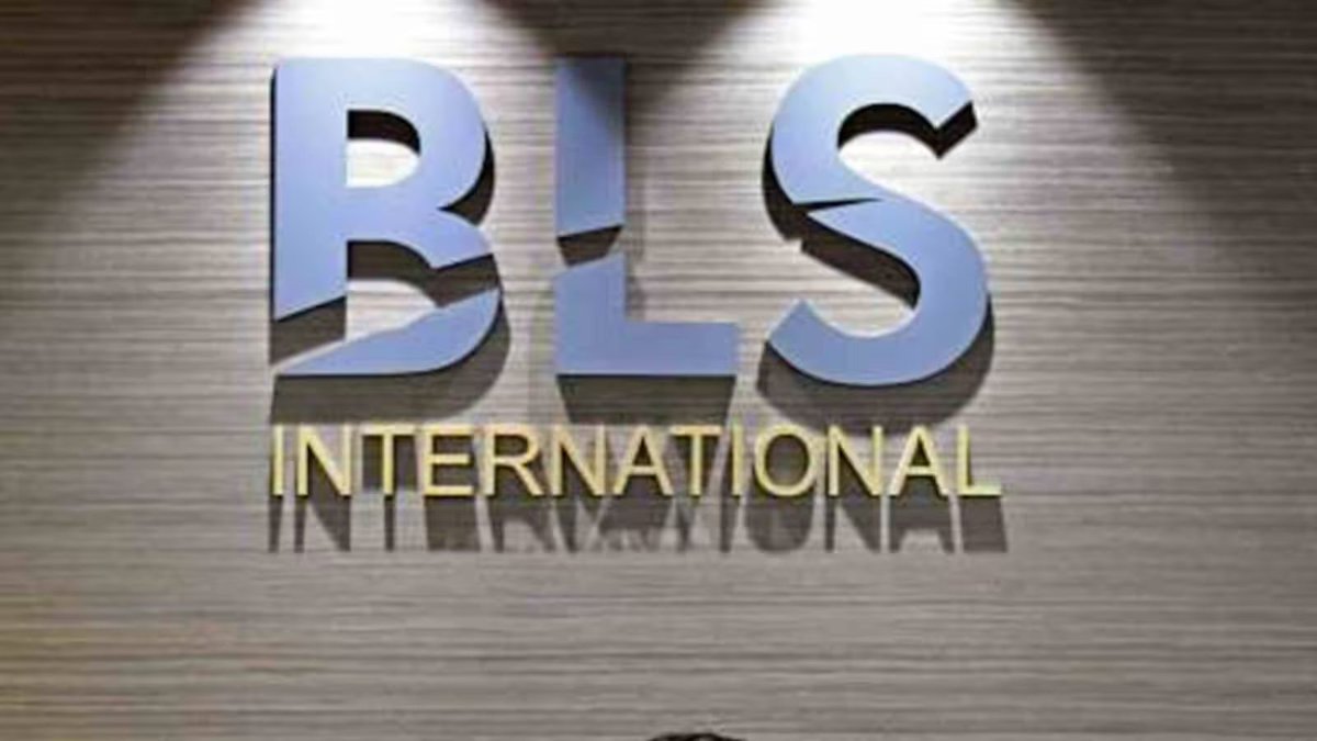 ETNOWlive's tweet image. #NewsAlert | BLS International Services: External Affairs Ministry debars co from participation in MEA & India Mission tenders for 2 years
