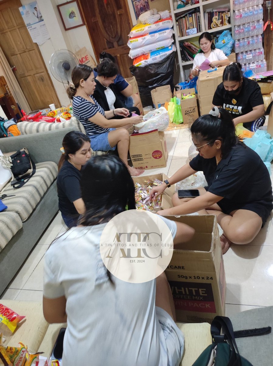 18TitoTitaCebu's tweet image. Wave 4: Packing Continues 

Our team is back in action for Wave 4 of packing relief goods! 

We’re now preparing the next batch of goods to reach more affected families in the coming days. Despite the long hours and countless boxes, our hearts remain full knowing that every pack…