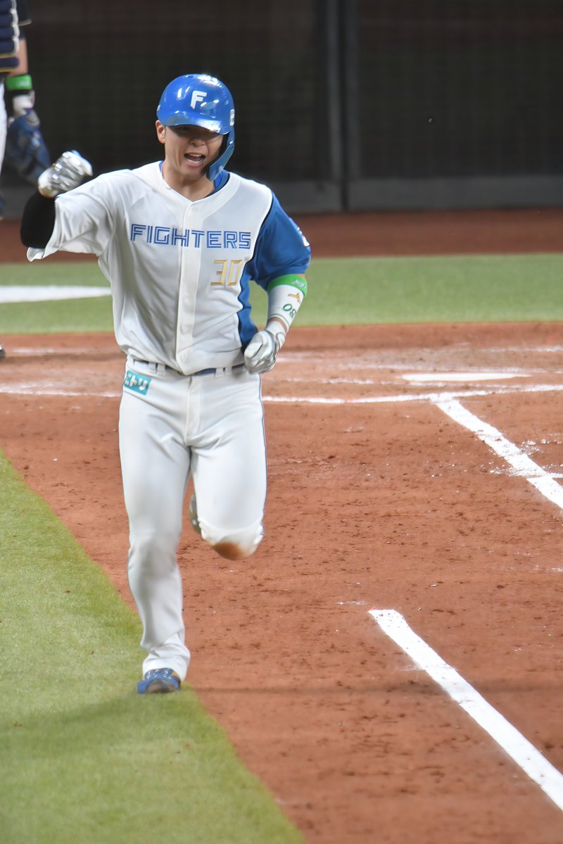 10_sy_522's tweet image. 郡司さんのホームランかっこ良かった🥹

2025.10.11 @エスコン
#郡司裕也 #lovefighters 
#まだ見ぬ景色をエスコンで