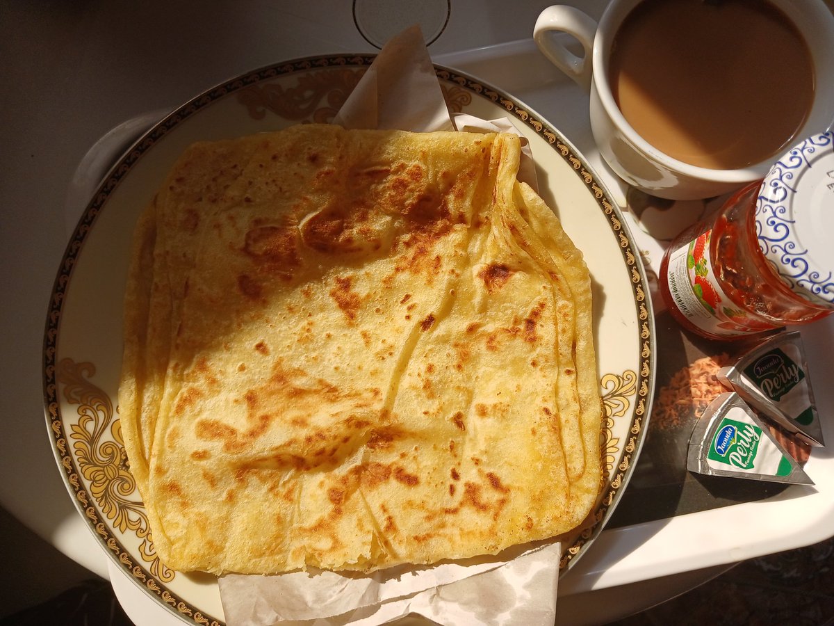 ptipana__'s tweet image. فطوري المتواضع لصباح السبت.