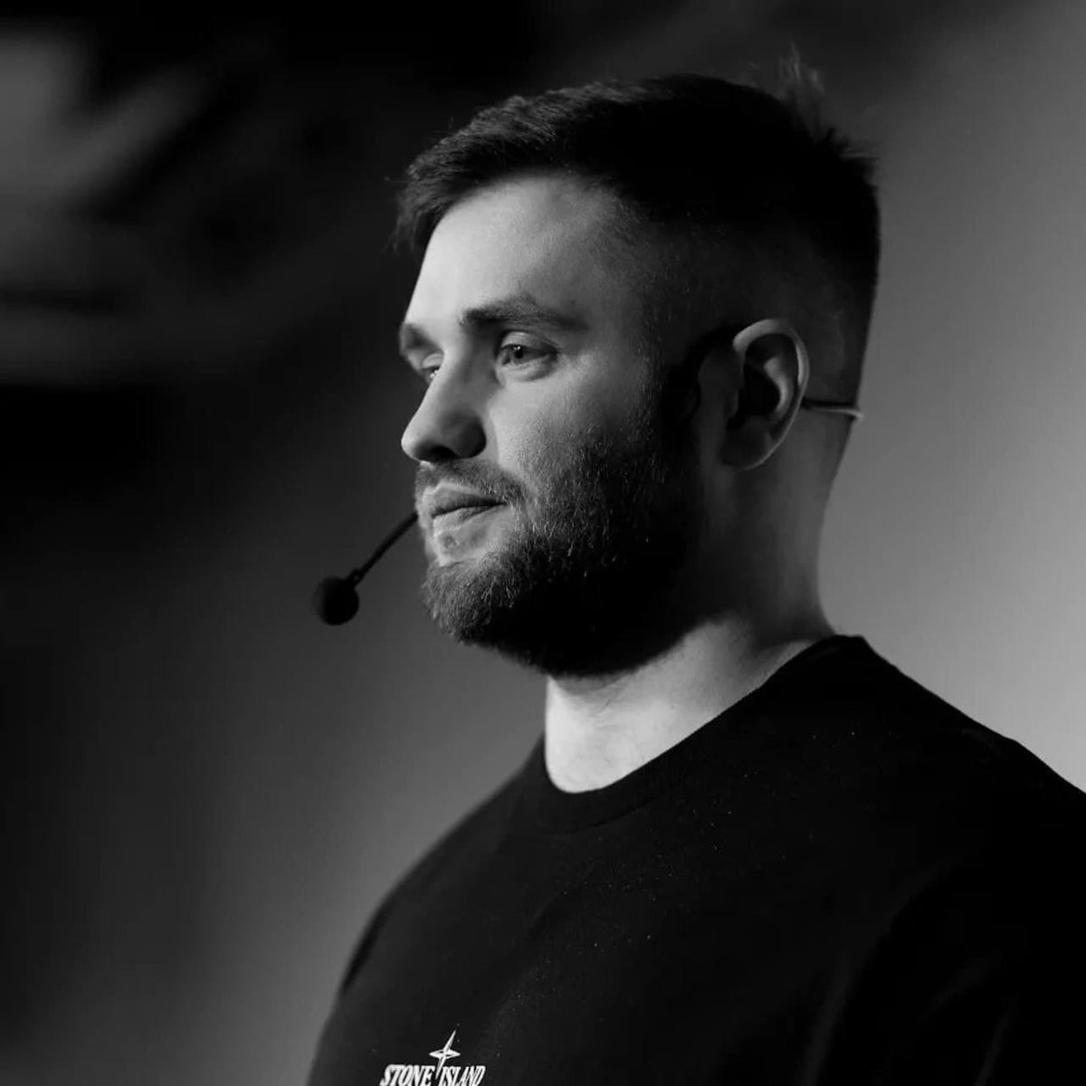 Zlatti_71's tweet image. 🇺🇦 One of Ukraine's largest crypto entrepreneurs shot himself in Kiev. The reason — financial difficulties amid the crypto market crash.

The body of 32-year-old businessman and blogger Konstantin Ganich (also known as Kostya Kudo) was found last night in Obolon inside his own…