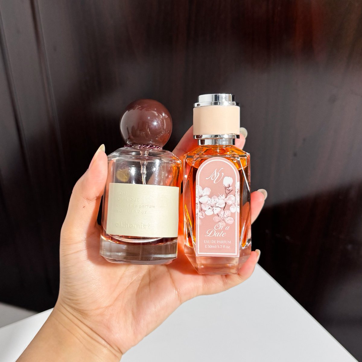 nanaspineapel's tweet photo. MY RECENT FAV LOCAL BRAND PERFUME✨

Kalau kamu suka wangi yang sweet, floral, wanginya semerbak tahan lama, this thread is for you!!💓🎀🌷 https://t.co/wPnkdsKkQl