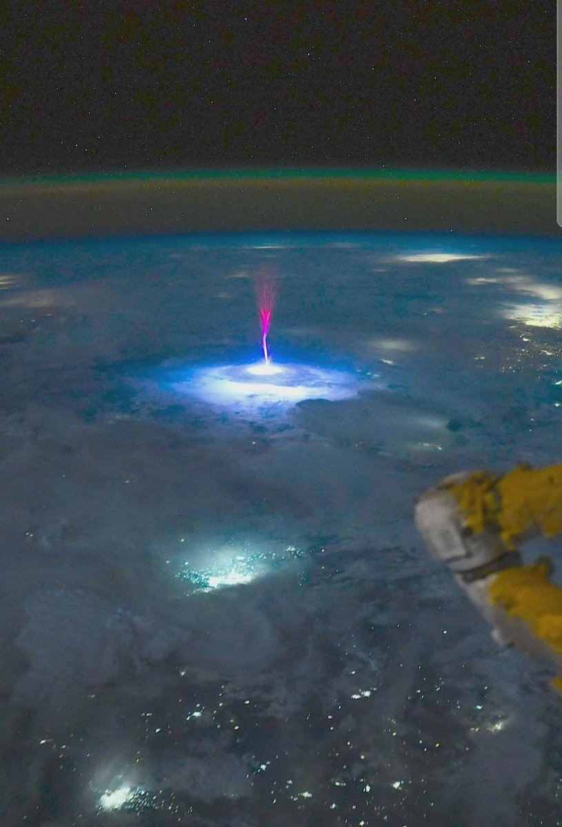 NASA Astronaut on ISS caught this sprite over Mexico and the U.S.