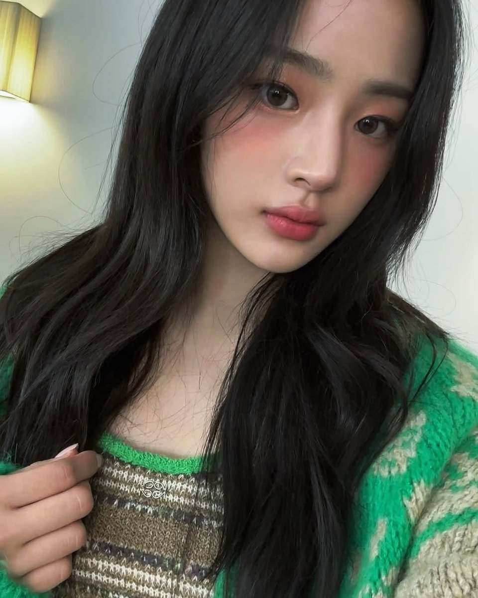soft_egg_0507's tweet photo. 킴민지 🩰🩰
#민지 #Minii #ミンジ https://t.co/ojDGIzZwNk