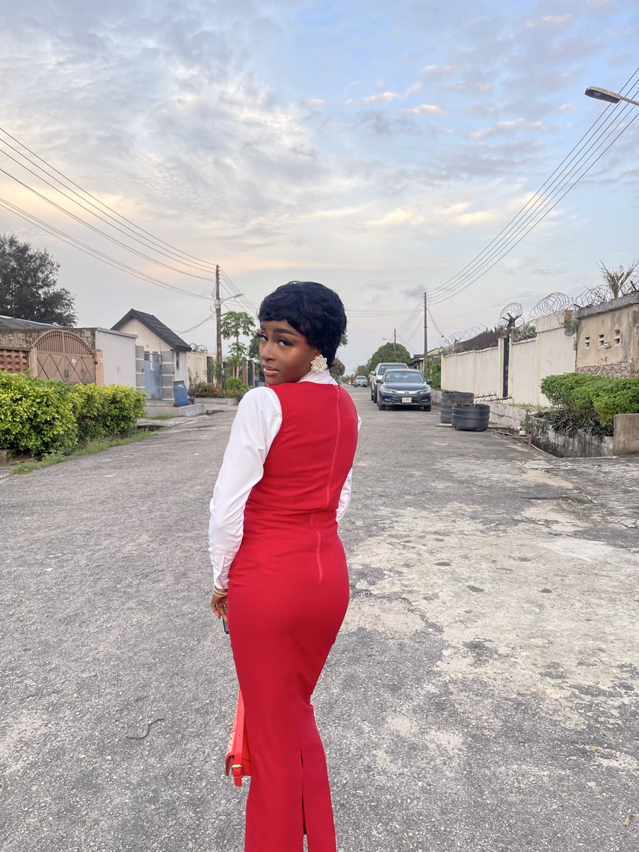 DebbieBassey_06's tweet photo. Fashion’s long been my secret flame,
Now I wear the world in fashion's name."
#fashionblogger #fashionstyle #facemodel #beauty #fashionmodel https://t.co/TKJgUNeWDV