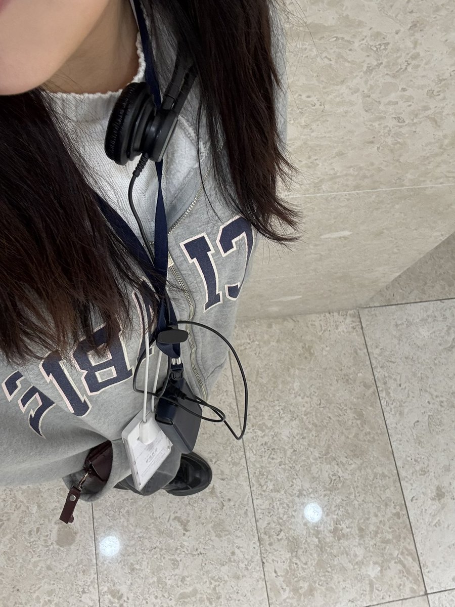 kind_of_fantasy's tweet photo. 일하기싫긔
 #섹트   #맘눌뎀 https://t.co/cCTF7oCpCv