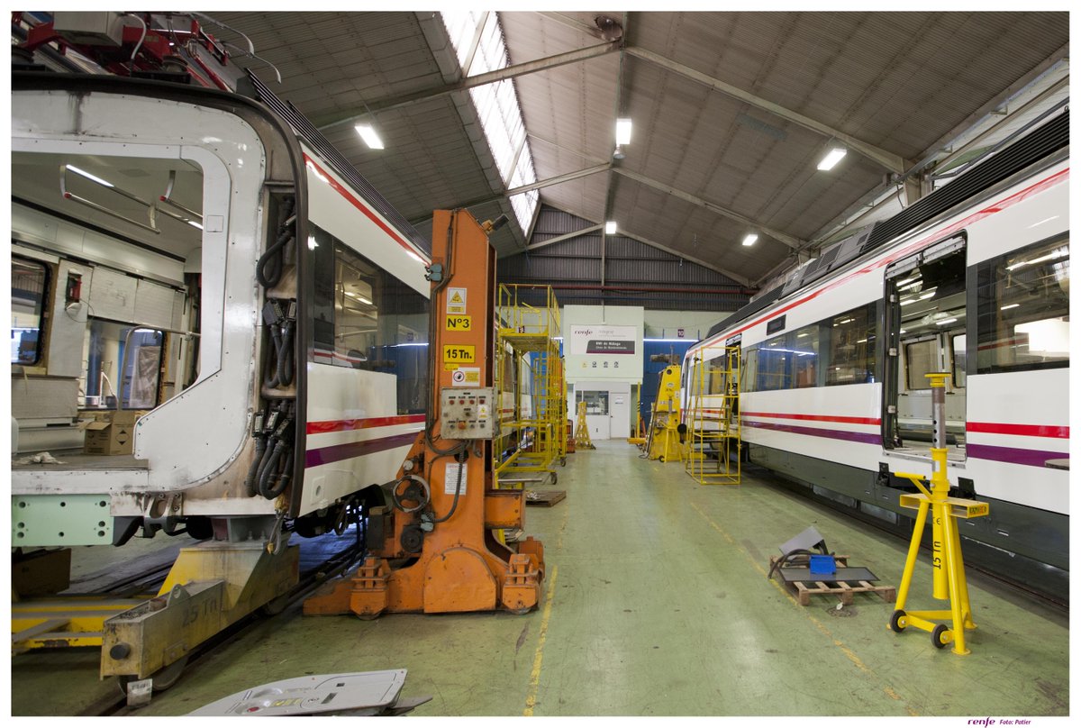 🚆 ¿Te gustaría ver cómo se cuidan, reparan y preparan los trenes por dentro?
¡Ven a la jornada de puertas abiertas en nuestros talleres por el  #DíaDelTren!
📍 Valladolid, León, Valencia, El Berrón (Asturias), Madrid, Málaga, Sevilla y Vilanova i la Geltrú
📆 26 de octubre | 🕙