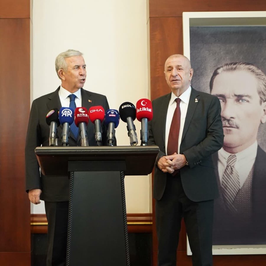 Ümit Özdağ: 

"Mansur Yavaş'ın yanındayız."