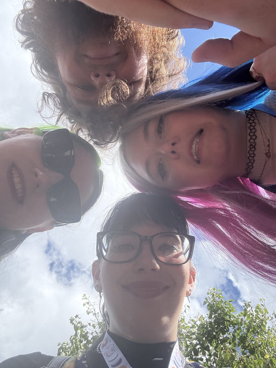 vx_pine's tweet image. I love PAXAUS season ✨