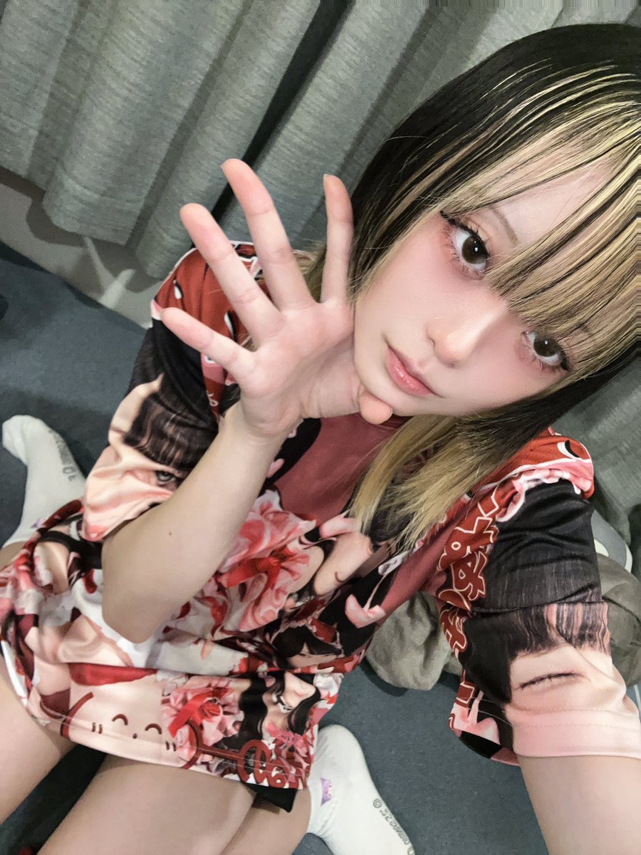 guild_hoyu's tweet image. 逃げ水あむちゃんフルグラT、だいすき⊂(ᴖ ̫ᴖ  )⊃
#コンカフェ #自撮り界隈 #コンカフェ営業 #コンカフェ嬢 #美男美女さんと繋がりたい