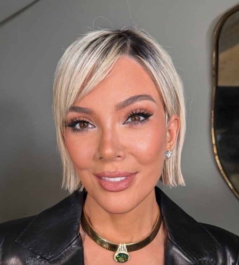 LangmanVince's tweet image. How is it possible that Kris Jenner is six years older than Rossie O&apos;Donnell?