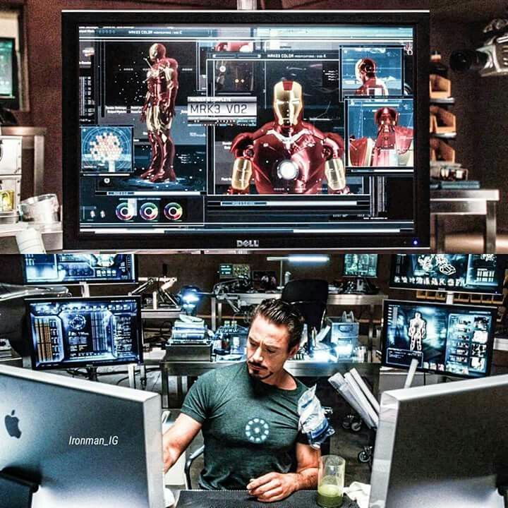 _devJNS's tweet image. this is what my mum sees when I am coding.