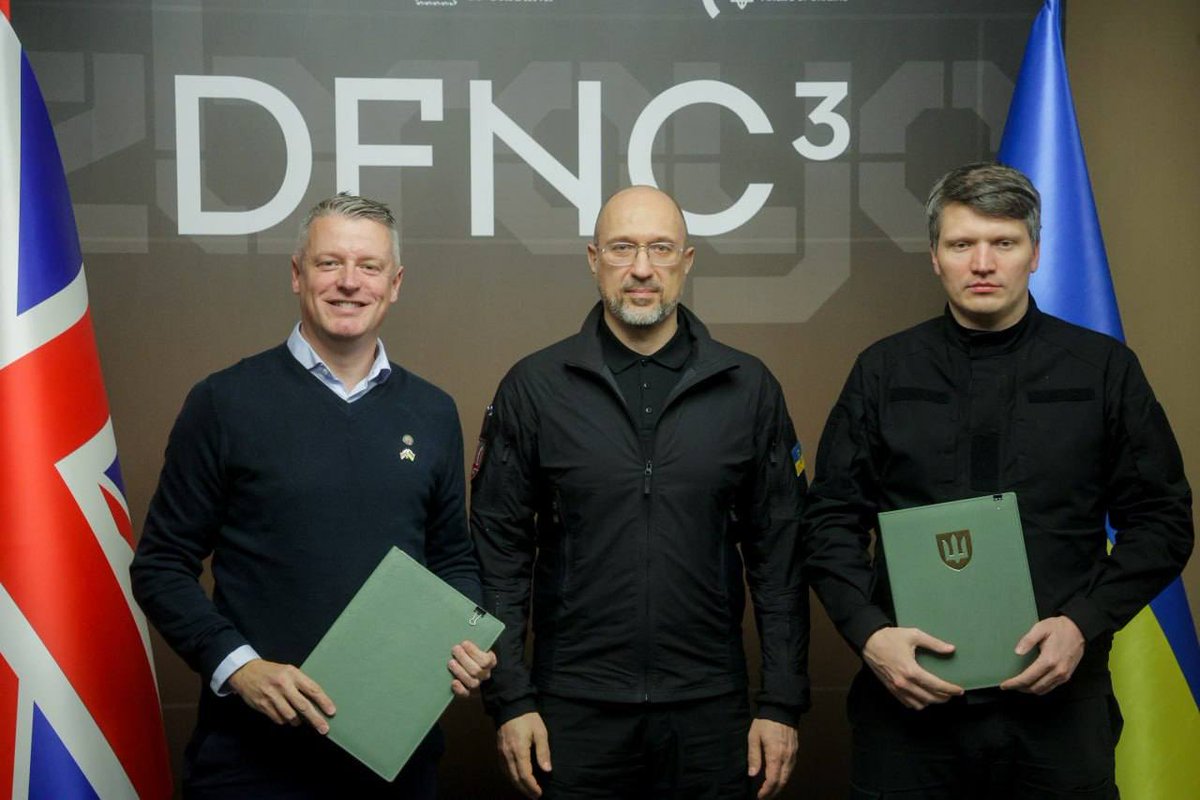 Maks_NAFO_FELLA's tweet image. 🇺🇦🇬🇧 Ukraine and the UK have signed a statement of intent between the Ukrainian and British MoDs on a partnership in the field of battlefield technologies within the framework of LYRA program — Shmyhal

The goal of LYRA is to strengthen the defense capabilities of both countries…
