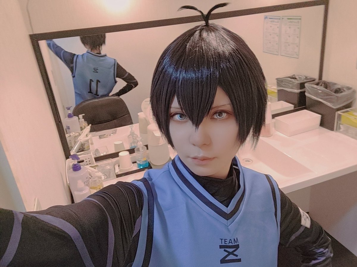 aida_y's tweet photo. こちらはコミックバスター青砥店👍✨

コミックバスターのパウダールームをご紹介！
アイダはここが一番好き💜
充実のアメニティは、身一つで来ても大丈夫な品揃え！

もちろんブルーロックの漫画も置いてます⚽️
パソコンでアニメも見放題👀✨

#コミックバスター青砥
#ＰＲ https://t.co/EvArORprFz