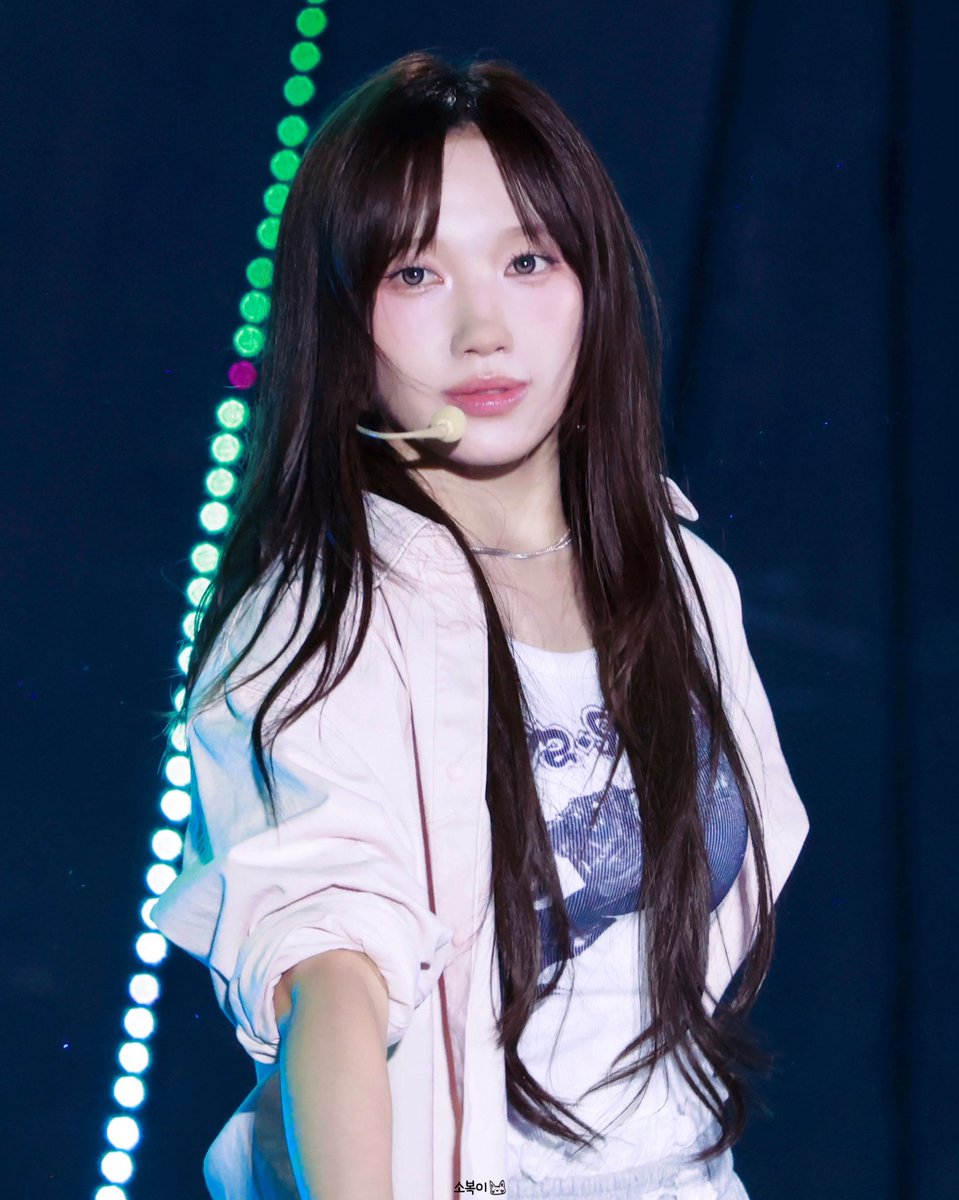 soee0311's tweet photo. 25.10.10 APEC MUSIC FESTA

#유스피어 #USPEER #소이 #SOEE
@USPEER_official https://t.co/lTmi5kcrie