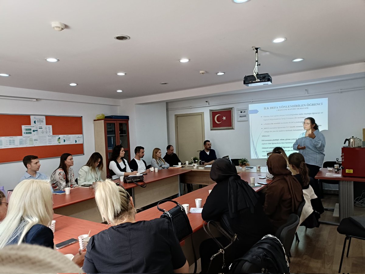 BornovaRam's tweet photo. 2025-2026 Eğitim-Öğretim Yılında gerçekleştirilecek faaliyetlere ilişkin bölgemizde bulunan Özel Okullar Psikolojik Danışman/Rehber Öğretmenleri ile Özel Eğitim ve Rehberlik ve Psikolojik Danışmanlık Hizmetleri, RAM-Okul işleyişi konularında bilgilendirme toplantısı yapılmıştır. https://t.co/MdW70AMU2l