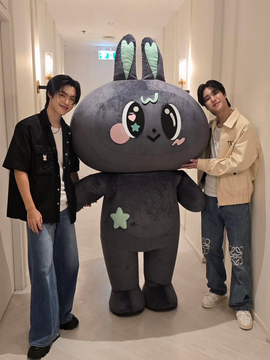WinmetawinO's tweet image. อุนอามิค อุนอาลูค 🤗🐰🤗

Ig Metaa.gmmtv update

#METAA @metaa_gmmtv 
#GMMTVFANIVAL
#winmetawin @winmetawin