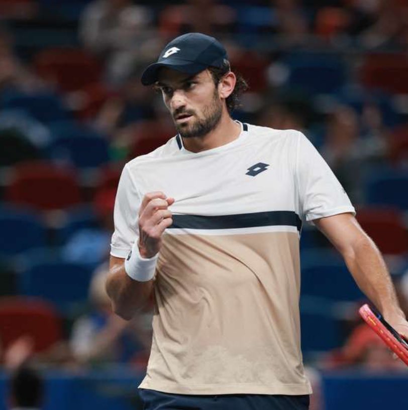 VACHEROT ES FINALISTA DE M1000.

Han leído bien.

El monegasco es el finalista de M1000 de Ranking más bajo de la historia.

What a time to be alive 😅