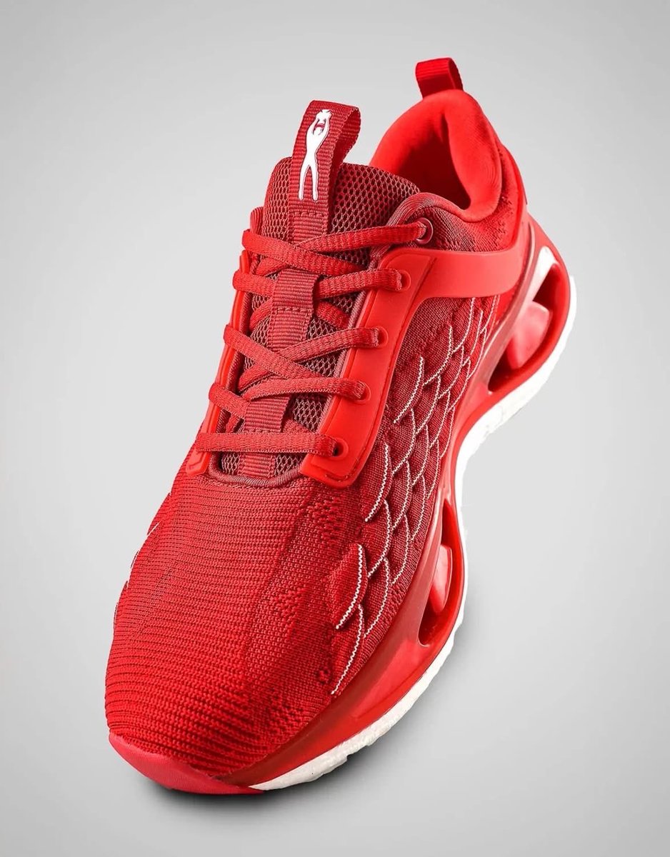 Am_Blujay's tweet image. While they're flying high, we're running the game 🏃‍♂️💨 #TakingOver #NoLimits" 
#Ifelom has arrived and proudly 🇿🇦 Check Your Sneaker at ifelom.co.za 

Stand a chance of winning @ifelom2025 sneaker by following them  x.com/messages/media…
