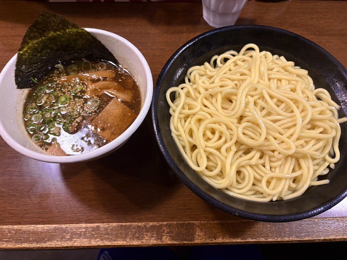 tarogoten's tweet photo. 維新🍜湯沢本店
醤油つけ麺（あつもり）大盛550g😮‍💨 https://t.co/TZhlDnR98x