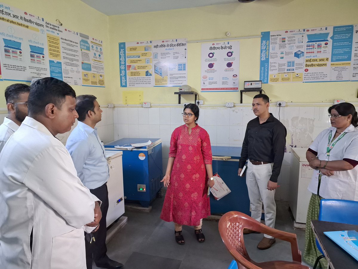 DC_Palamu's tweet image. आज सामुदायिक स्वास्थ्य केंद्र,लेस्लीगंज का निरीक्षण किया।वहीं अन्य पदाधिकारियों ने भी लेस्लीगंज के विभिन्न पीएचसी एवं आयुषमान आरोग्य मंदिर का जायज़ा लिया।मरीजों को किस स्तर की स्वास्थ्य सुविधाएं उपलब्ध कराई जा रही है,का आकलन हेतु यह निरीक्षण किया गया।
@prdjharkhand