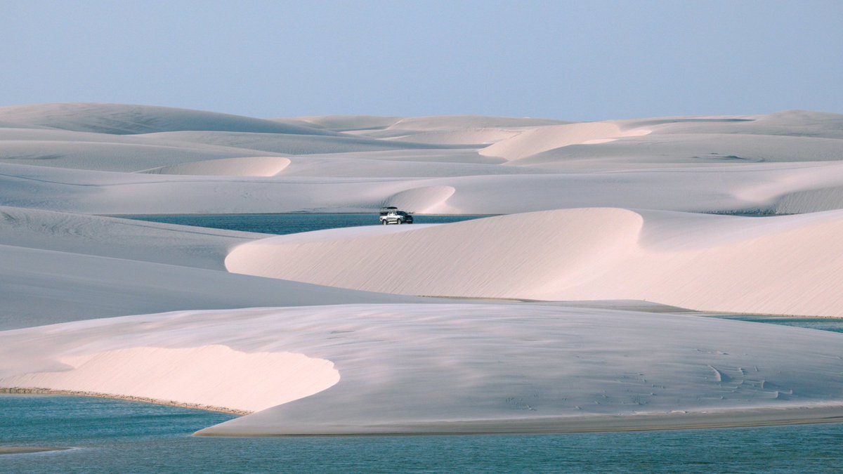 あすは、レンソイス・マラニャンセス国立公園。 純白砂丘の周囲には湿