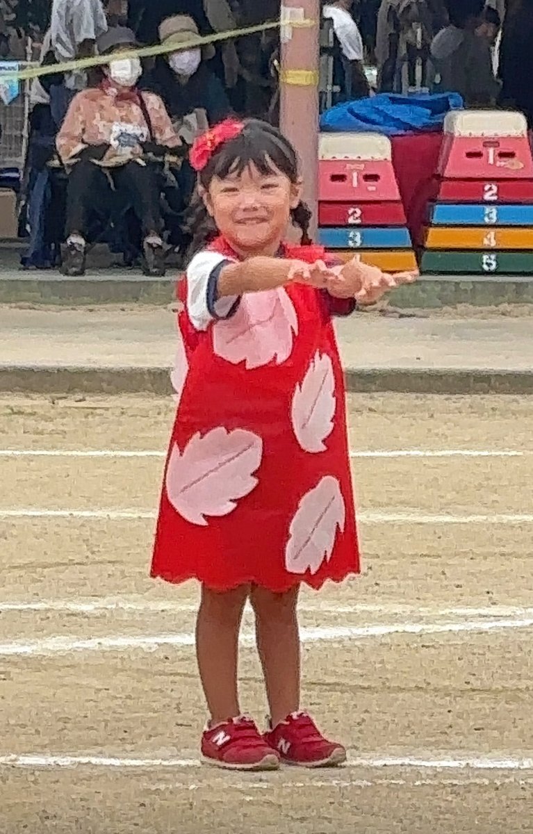 bernard0205's tweet photo. 今日は葵の3回目の運動会！
かけっこでは信じられないくらい素晴らしいスタートダッシュで1番🥇
今まで恥ずかしくて踊れなかったダンスもバッチリ💯
ここ一年でものすごく成長した姿に胸を打たれました👏
感動をありがとう！
こどもたち、先生方、前親御さん
朝早くからお疲れ様でした！！ https://t.co/EWpPk585Sb