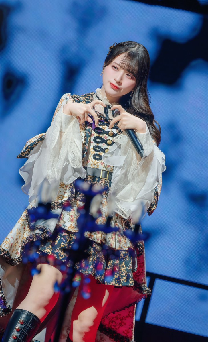 佐々木舞香直筆生写真ヨリ超特急逃走中