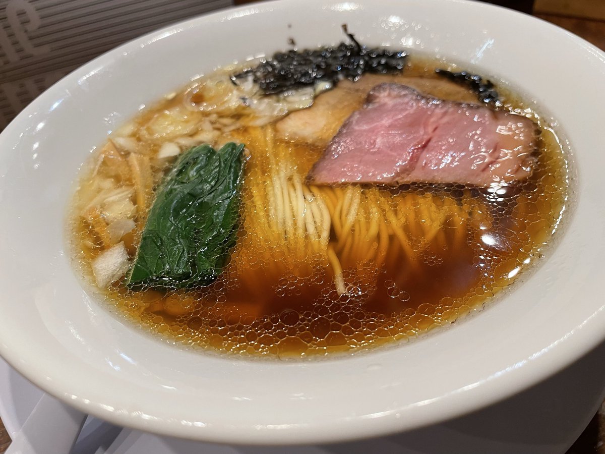 Toru_Bookmarcs's tweet image. 今日の一杯。
#醤油ラーメン　#百日紅　#新宿三丁目　#ラーメン #ラーメンパトロール  #ラーメンインスタグラム