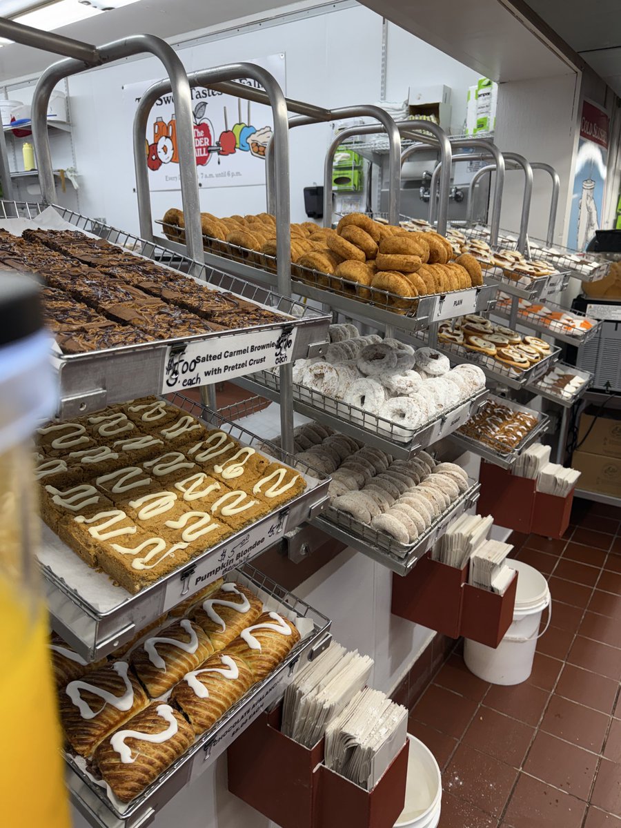 🍂🎉 Starting off Columbus Day weekend with a bang!

2 Nanticoke Ave
Endicott, NY 13760
7 Days a week 7AM-6PM