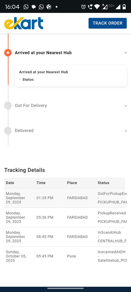 kpltripathi's tweet photo. @flipkartsupport @Flipkart @jagograhakjago @MIB_India @PMOIndia 

How @binnybansal &amp; his CEO @_Kalyan_K fooling the customers 

For same tracking ID 2 different status
As per flipkart product is in Bhiwandi and again sent to pune

But as per Ekart product is in pune since 5th Oct...WTF https://t.co/ZaAQuYJvsK