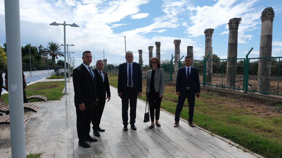moldovamersin's tweet photo. Sayın Büyükelçi Oleg Serebrian ve Eși Sayın Snejana Serebrian, Say��n Konsolos Vadim Sobol, Soli Pompeiopolis Arkeoloji Kazı Alanını ziyaret etmişlerdir. Kazı Başkanlığı ve ekibinin sahadaki bilgilendirmeleri ve nazik ev sahipliği için teşekkür ederiz. https://t.co/cVqzBwkkHR