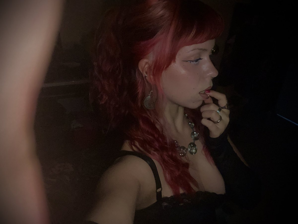 eli 🦇 tweet media