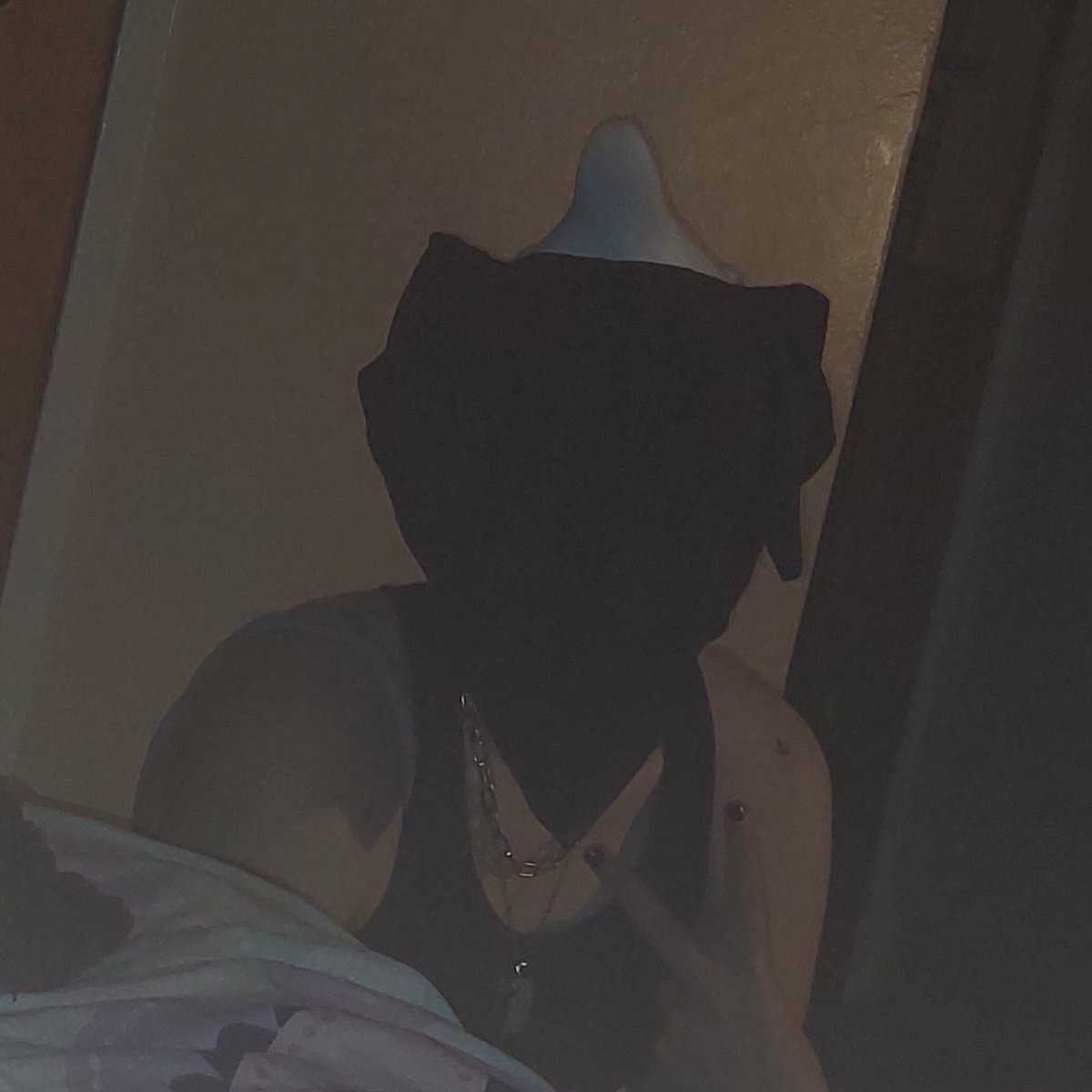 Dakiiroo's tweet photo. After shoot 🖤
#Ghostface https://t.co/q0bLsS6xtl
