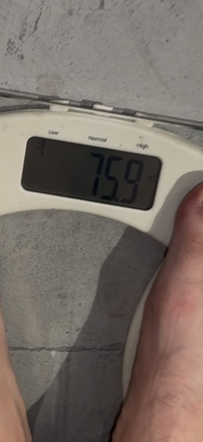 ITS FIGHT DAY
Been a big weight cut for my self, got down to just under 76kg, I was 85kg about 3 and a half weeks ago 😭, I feel very sharp and I’m promising a devastating victory over my opponent tonight!