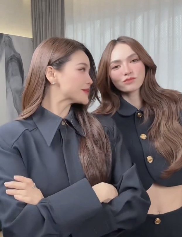 Campai_'s tweet image. มองกันอยู่อย่างนั้น รู้แล้วว่ารักมาก 🙂‍↔️

#UnlimitedLoveTheSeries 
#อิงล็อต #englot