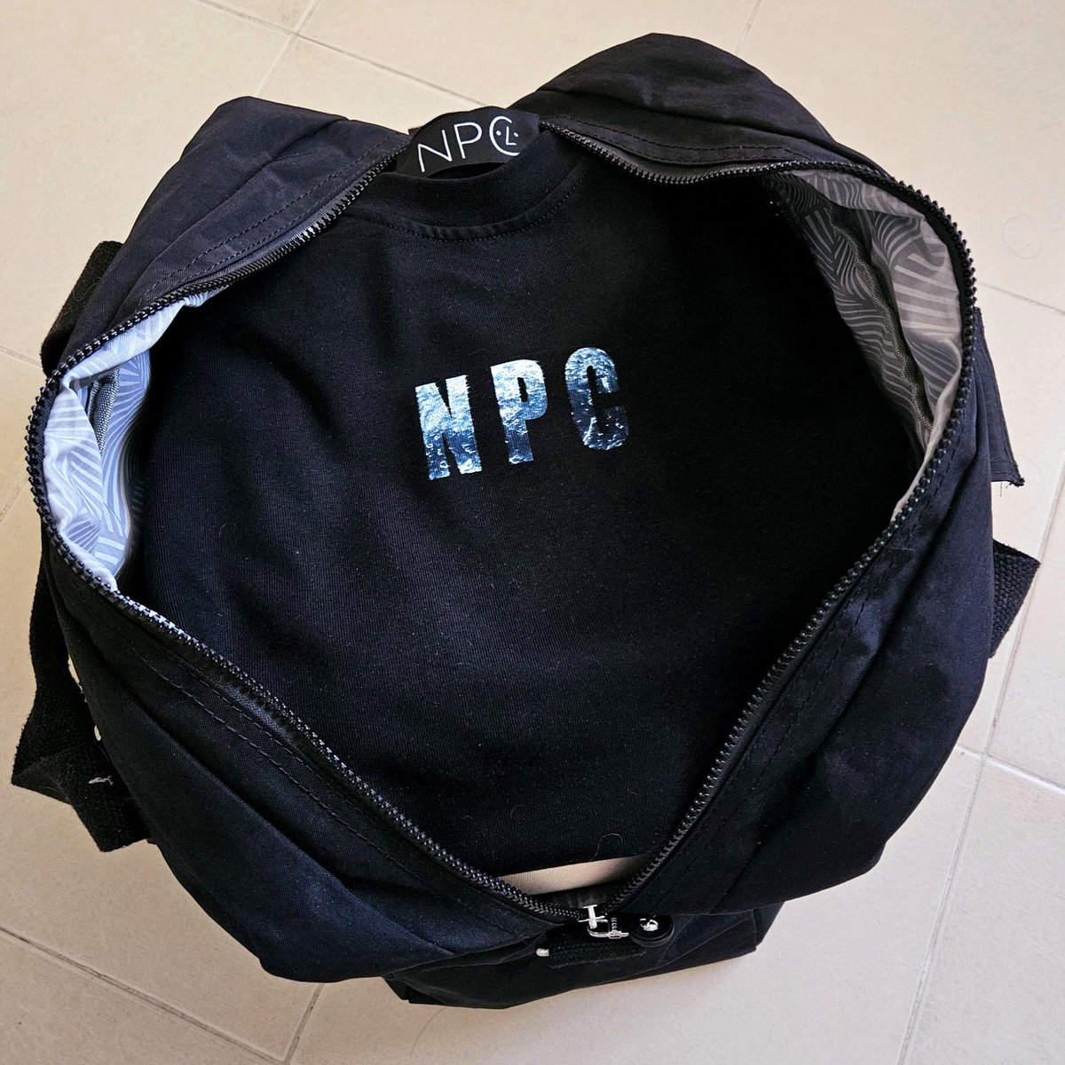 NonPlayableClo's tweet image. NPC is the only thing I need in my bag - join the movement!