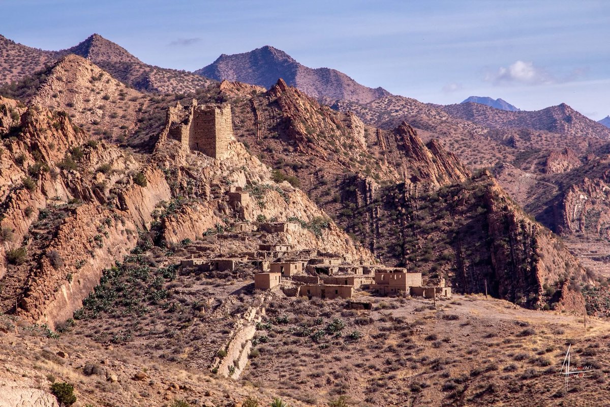 Iguelfen dans les Aures 🏜️🏜️🏜️
#Algeria🇩🇿