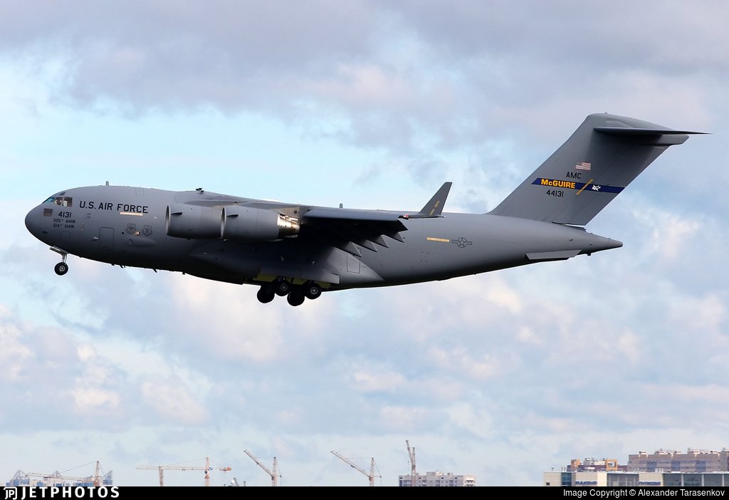 Arrest_Maduro's tweet photo. 🇺🇲U.S. Air Force C-17A Globemaster III, reg. 04-4131, hex #AE123C, código de llamada RCH227, procedente de Holloman AFB, con destino a Ceiba, Puerto Rico🇵🇷. https://t.co/MBaTN4gplI