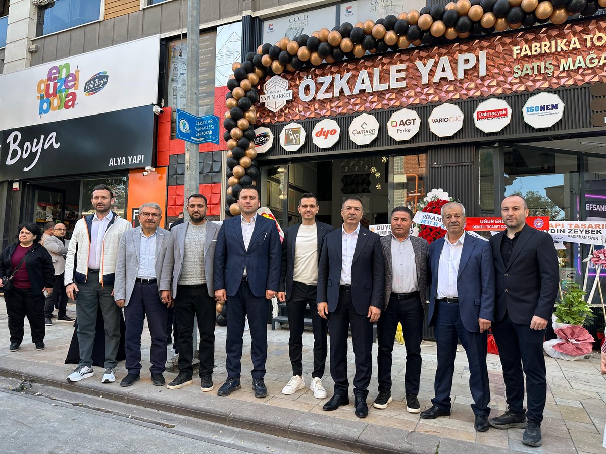erdogan_ugr's tweet image. #Denizli #Ticaret Odamızdaki (#DTO) üyelerimizden Özkale #Yapı #Market #Fabrika #Toptan Satış #Mağazası&apos;nın üçüncü şubesinin Saraylar Mahallesi Ahi Sinan Caddesi&apos;nde hizmete girmesinde, değerli #girişimcimiz Sayın Mehmet Karaayvaz&apos;ı yalnız bırakmadık.